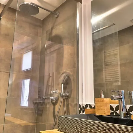 Truchet Penthouse