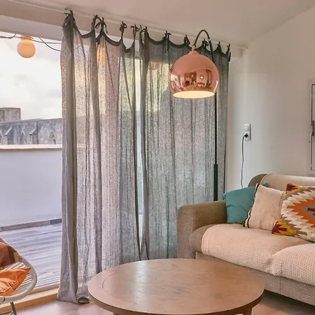 Truchet Penthouse Apartment Arles